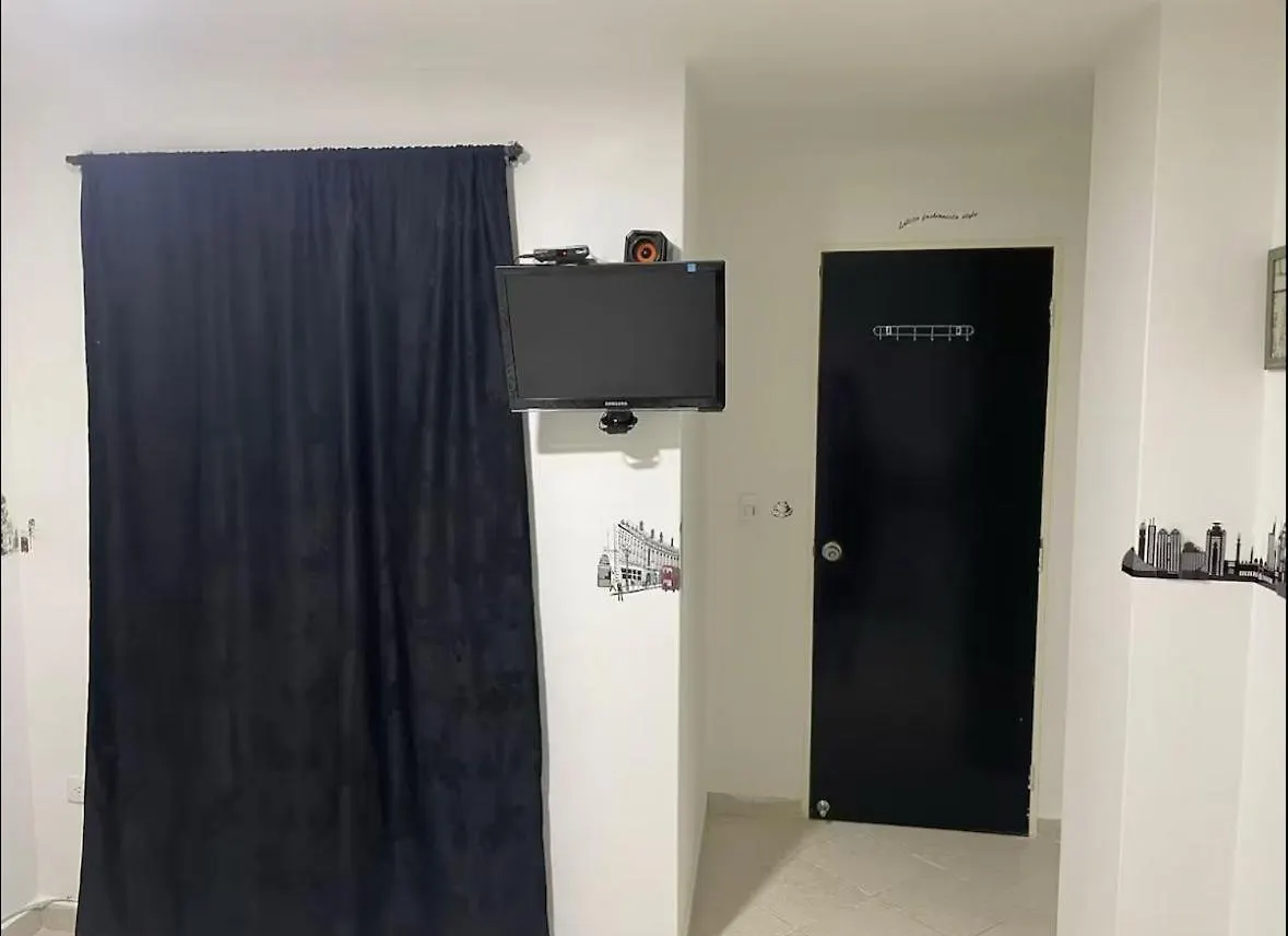Habitaciones Privadas, Dentro De Apartamento, Comodas Y Muy Cercanas Al Poblado Medellin 0*,