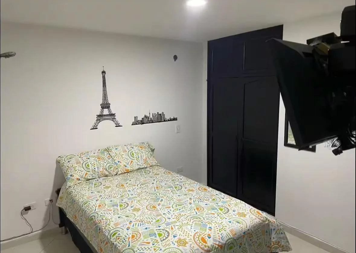 Habitaciones Privadas, Dentro De Apartamento, Comodas Y Muy Cercanas Al Poblado Medellin