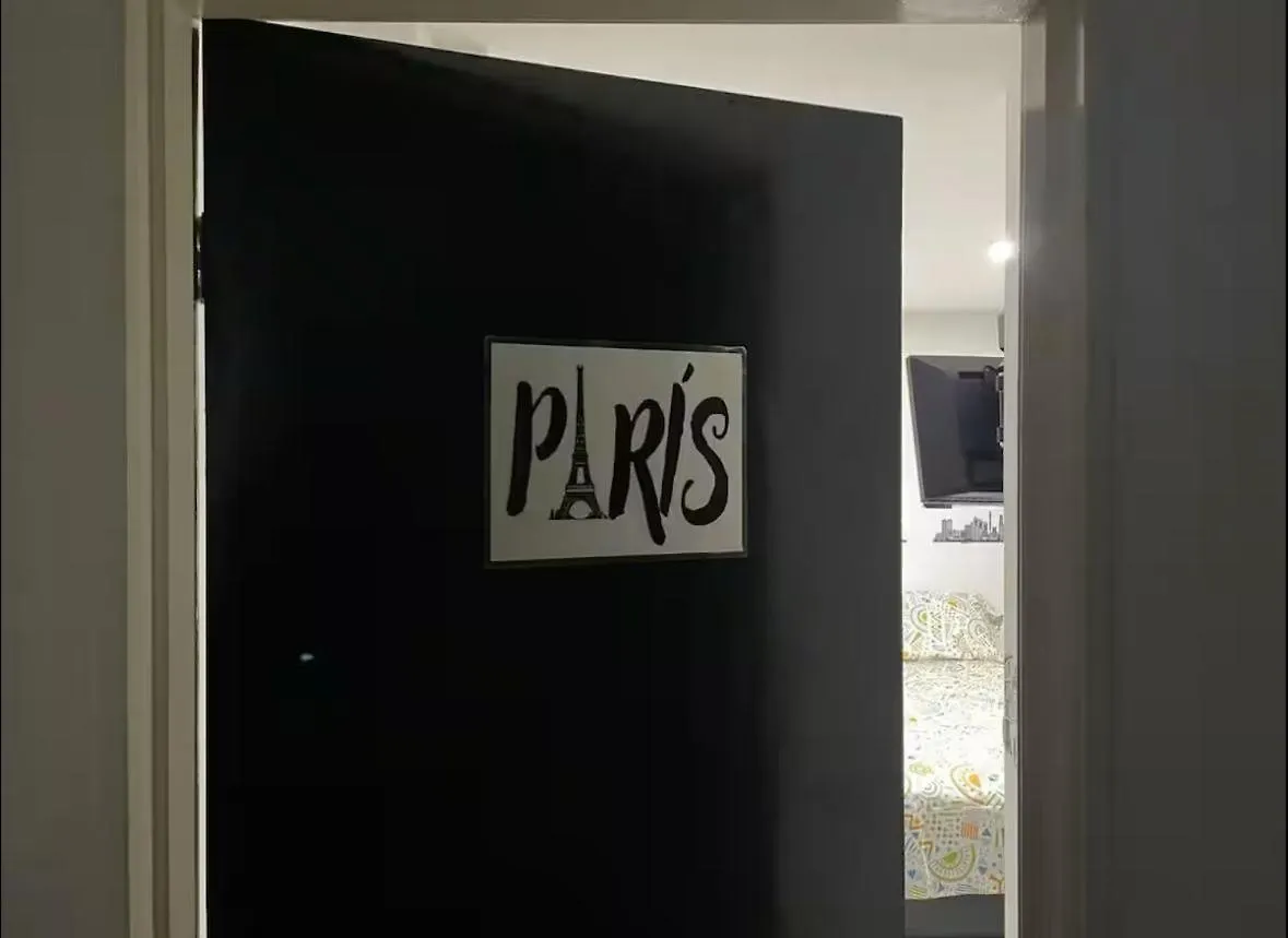Homestay Habitaciones Privadas, Dentro De Apartamento, Comodas Y Muy Cercanas Al Poblado Medellin Colombia