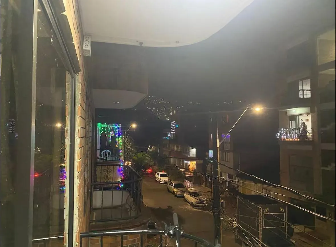 Homestay Habitaciones Privadas, Dentro De Apartamento, Comodas Y Muy Cercanas Al Poblado Medellin