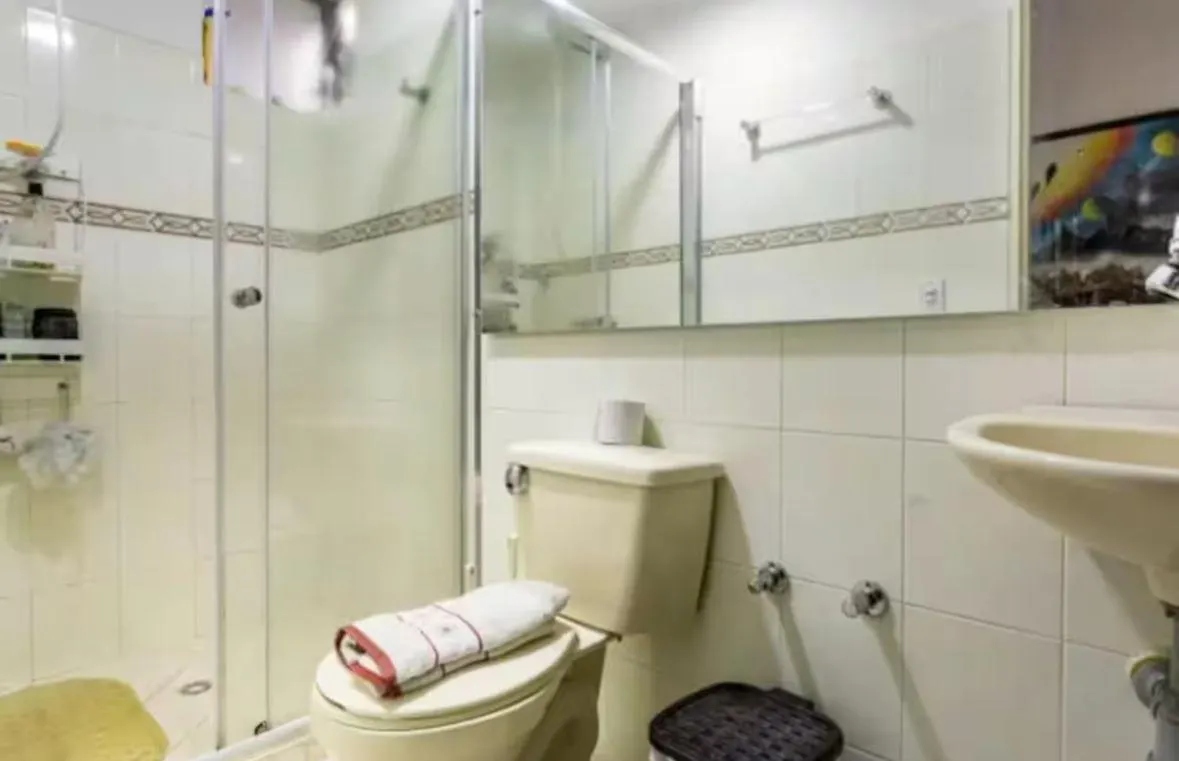Habitaciones Privadas, Dentro De Apartamento, Comodas Y Muy Cercanas Al Poblado Medellin Homestay