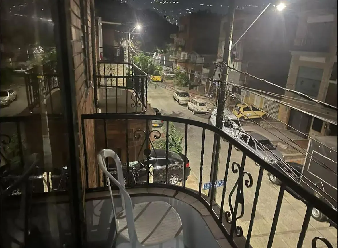 Habitaciones Privadas, Dentro De Apartamento, Comodas Y Muy Cercanas Al Poblado Medellin Colombia